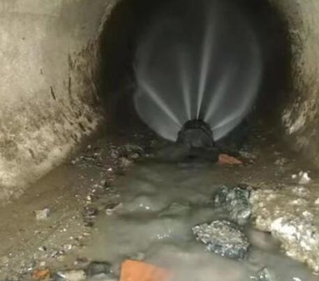 彭市镇市政管道清淤