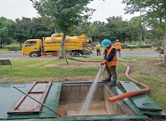 彭市镇化油池清理